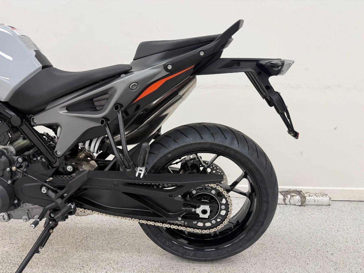 2024 KTM 790 DUKE ROAD