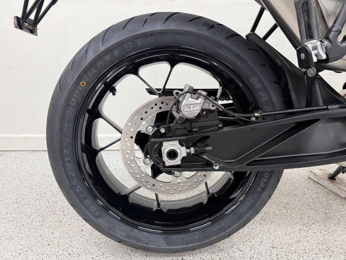 2024 KTM 790 DUKE ROAD