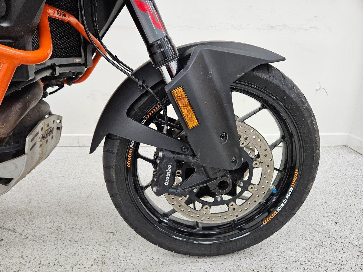 2020 KTM SUPER ADVENTURE S DUAL SPORTS