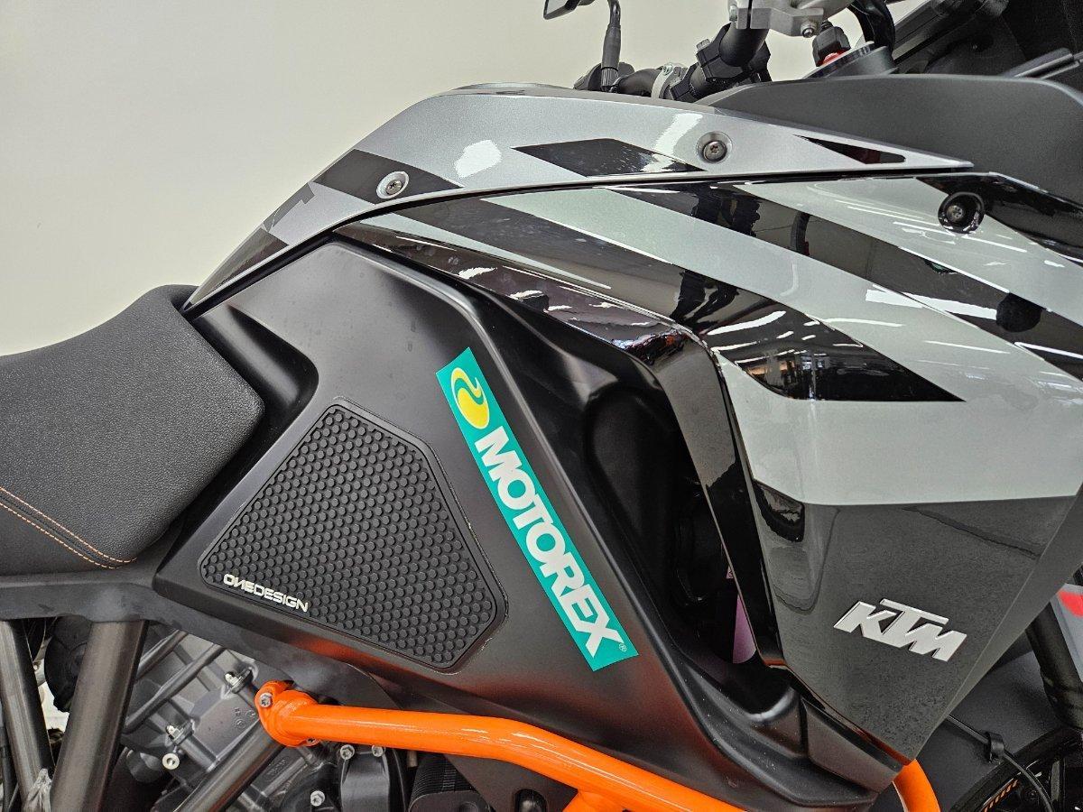 2020 KTM SUPER ADVENTURE S DUAL SPORTS