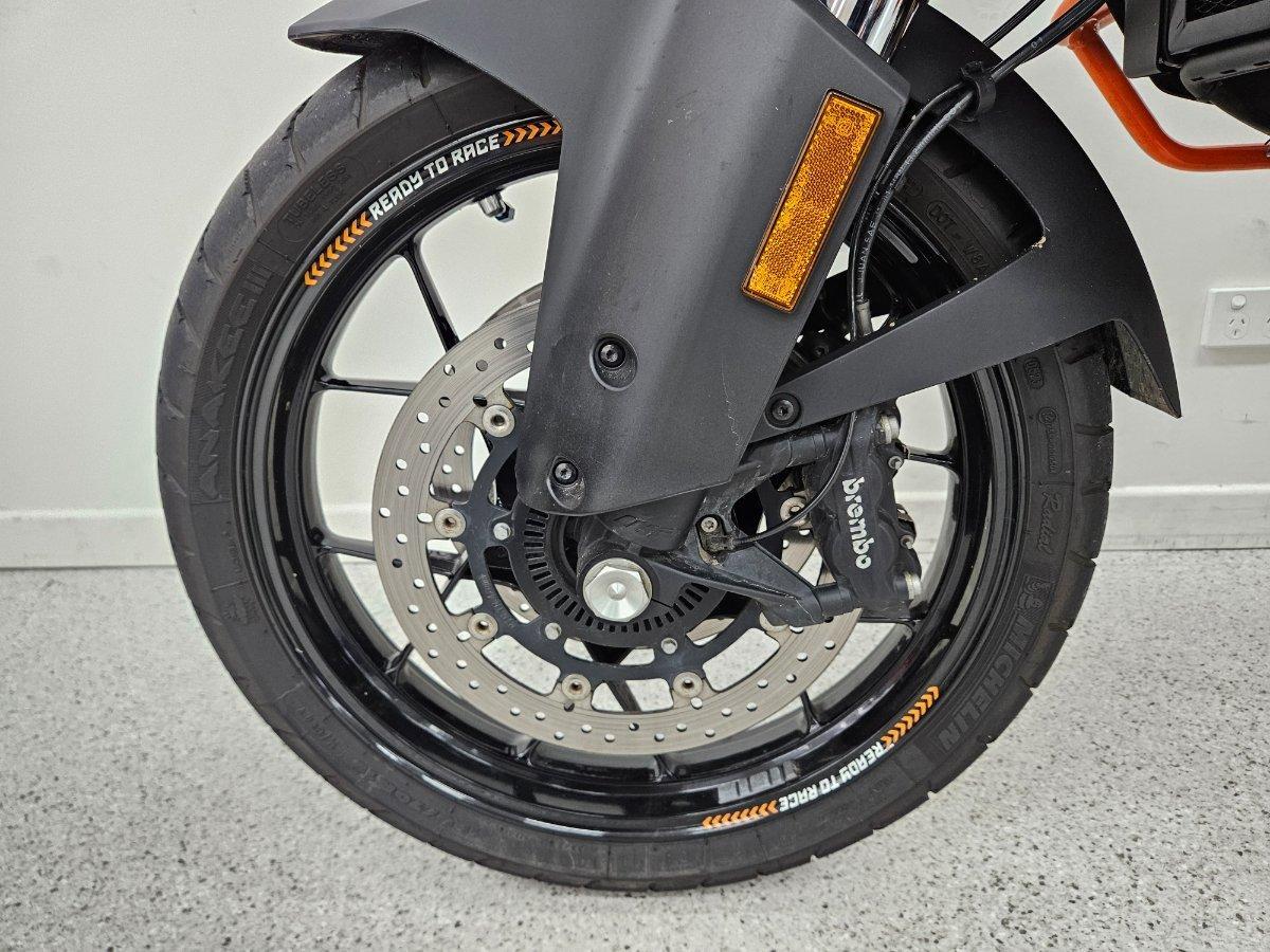 2020 KTM SUPER ADVENTURE S DUAL SPORTS