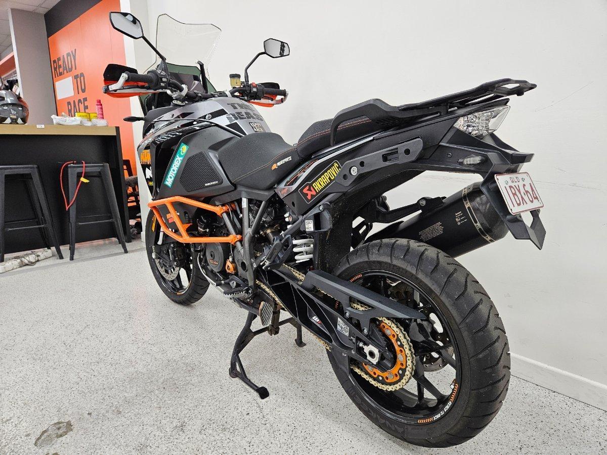 2020 KTM SUPER ADVENTURE S DUAL SPORTS