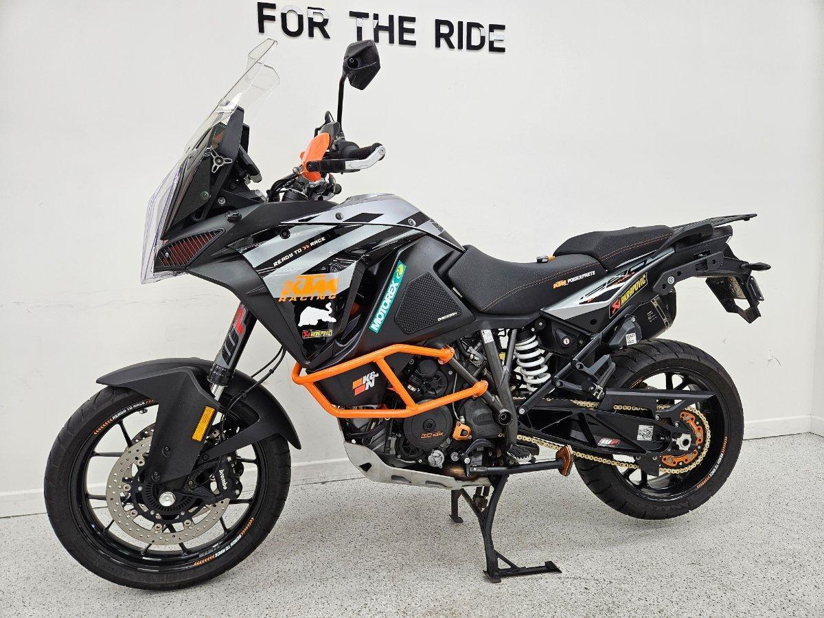 2020 KTM SUPER ADVENTURE S DUAL SPORTS
