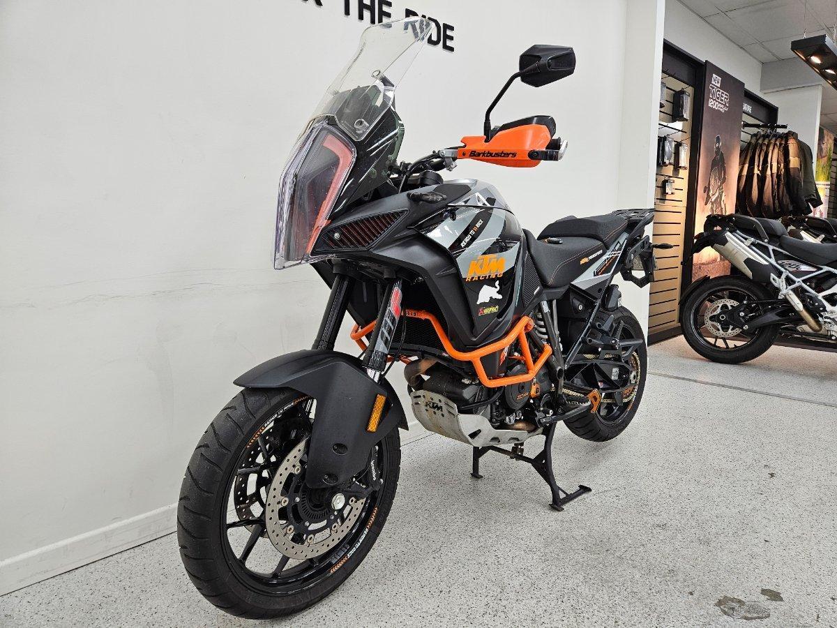 2020 KTM SUPER ADVENTURE S DUAL SPORTS