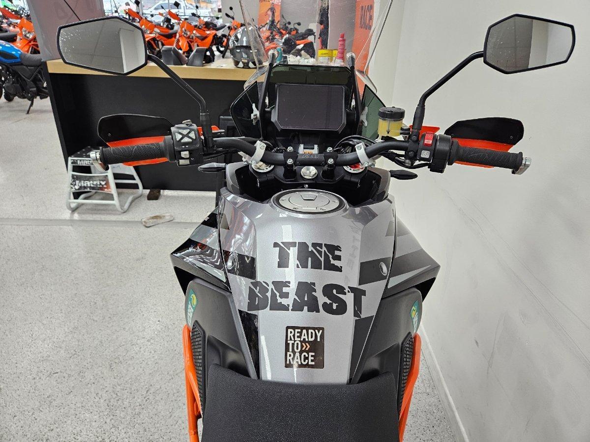 2020 KTM SUPER ADVENTURE S DUAL SPORTS