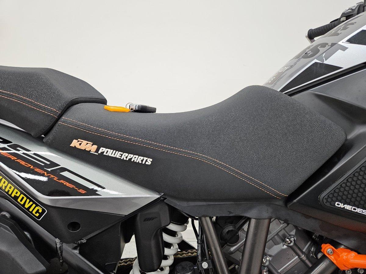 2020 KTM SUPER ADVENTURE S DUAL SPORTS