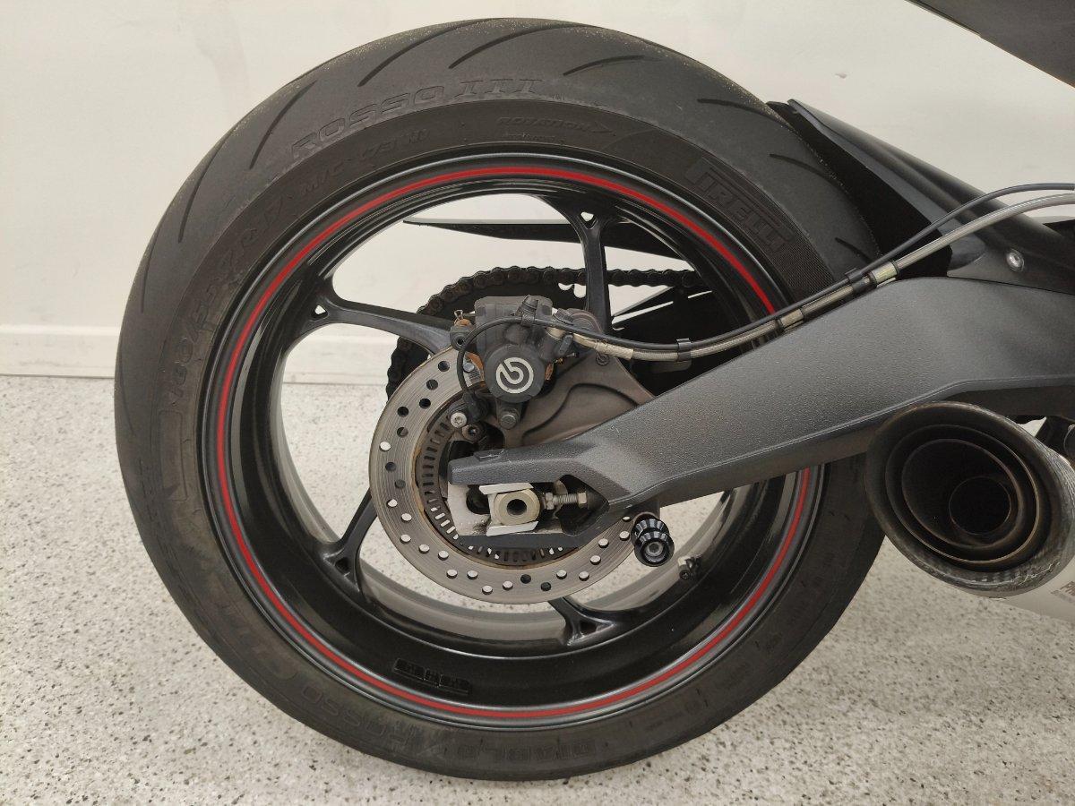 2016 TRIUMPH STREET TRIPLE ROAD