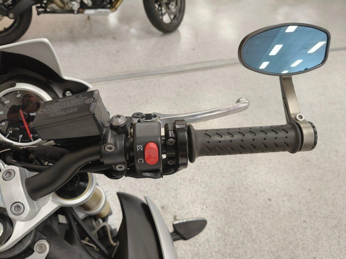 2016 TRIUMPH STREET TRIPLE ROAD
