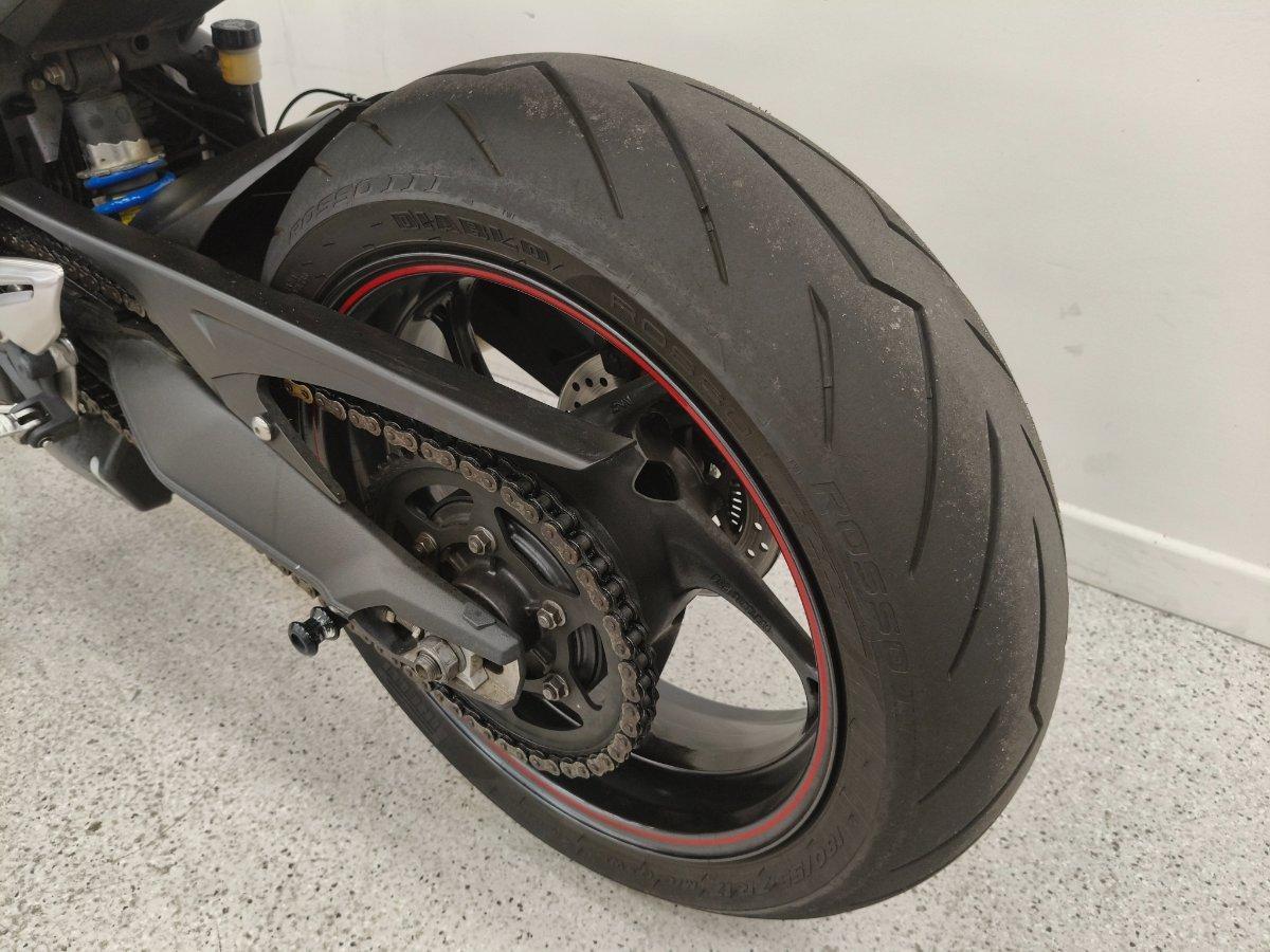 2016 TRIUMPH STREET TRIPLE ROAD