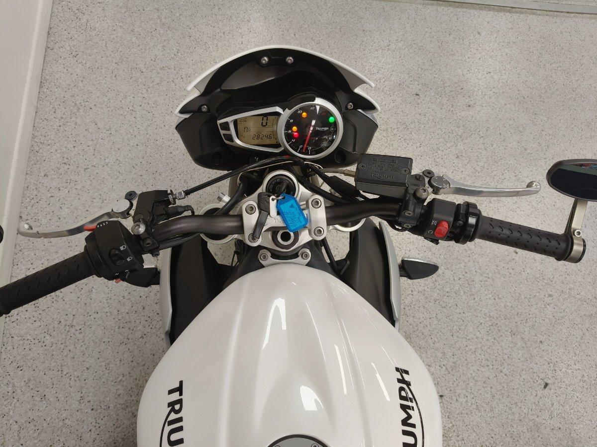 2016 TRIUMPH STREET TRIPLE ROAD
