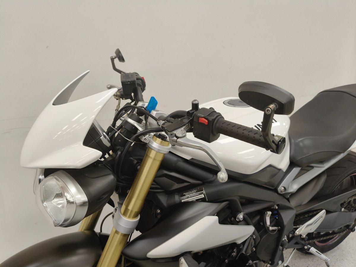 2016 TRIUMPH STREET TRIPLE ROAD