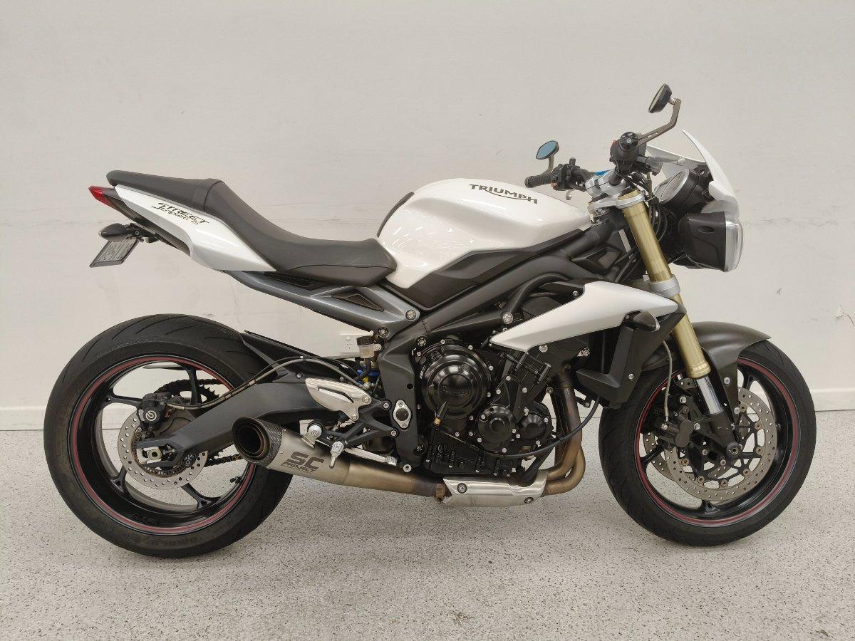 2016 TRIUMPH STREET TRIPLE ROAD