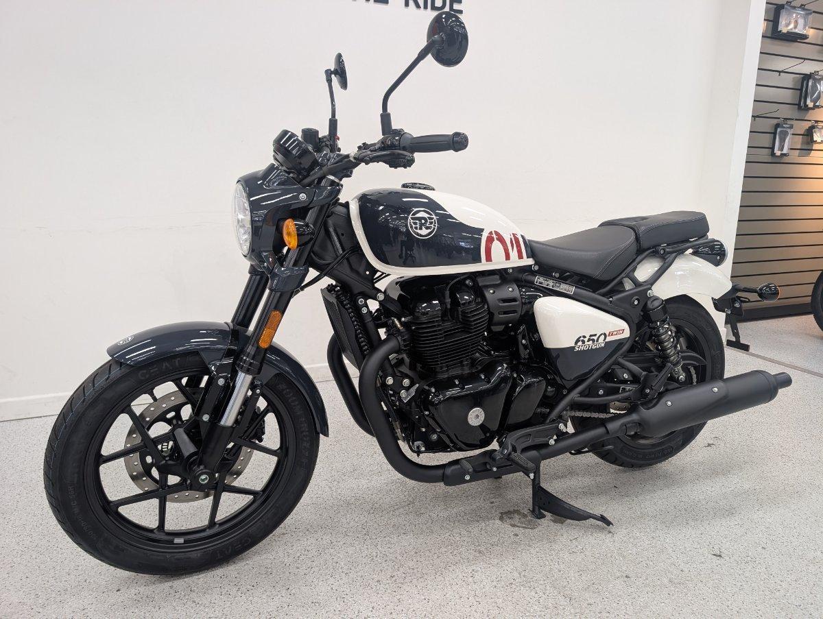 2026 ROYAL ENFIELD SHOTGUN 650 ROAD