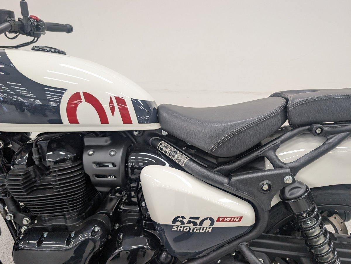 2026 ROYAL ENFIELD SHOTGUN 650 ROAD