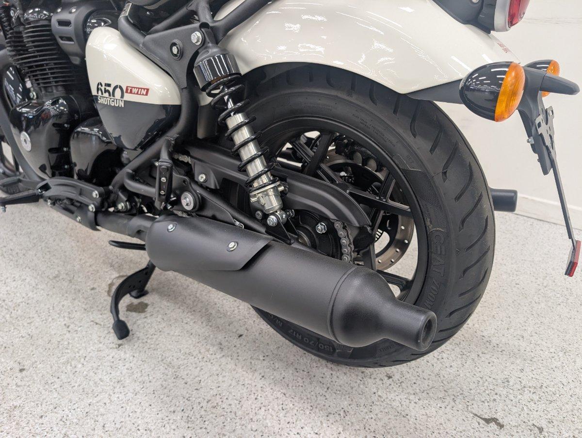 2026 ROYAL ENFIELD SHOTGUN 650 ROAD