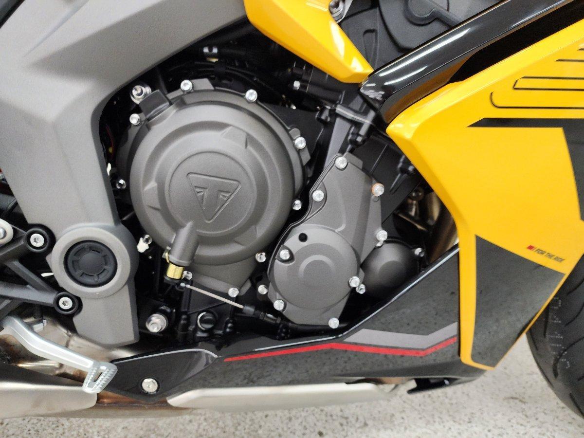 2026 TRIUMPH DAYTONA 660 ROAD