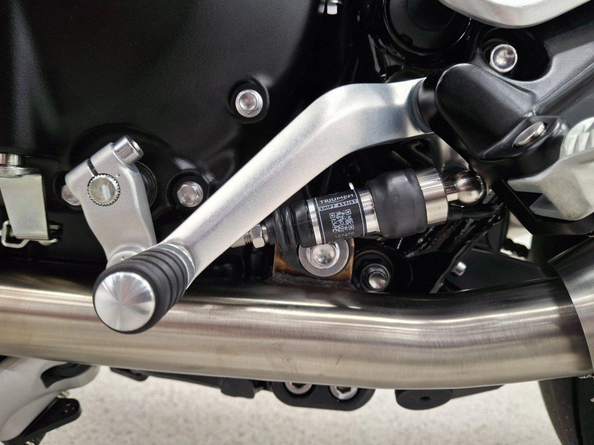2025 TRIUMPH BONNEVILLE SPEED TWIN 1200 RS ROAD