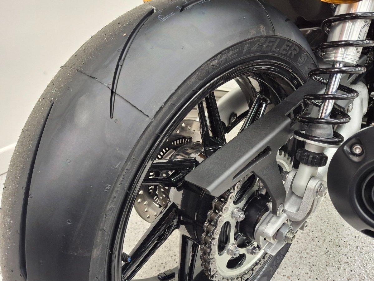 2025 TRIUMPH BONNEVILLE SPEED TWIN 1200 RS ROAD
