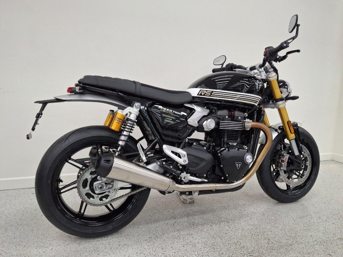 2025 TRIUMPH BONNEVILLE SPEED TWIN 1200 RS ROAD