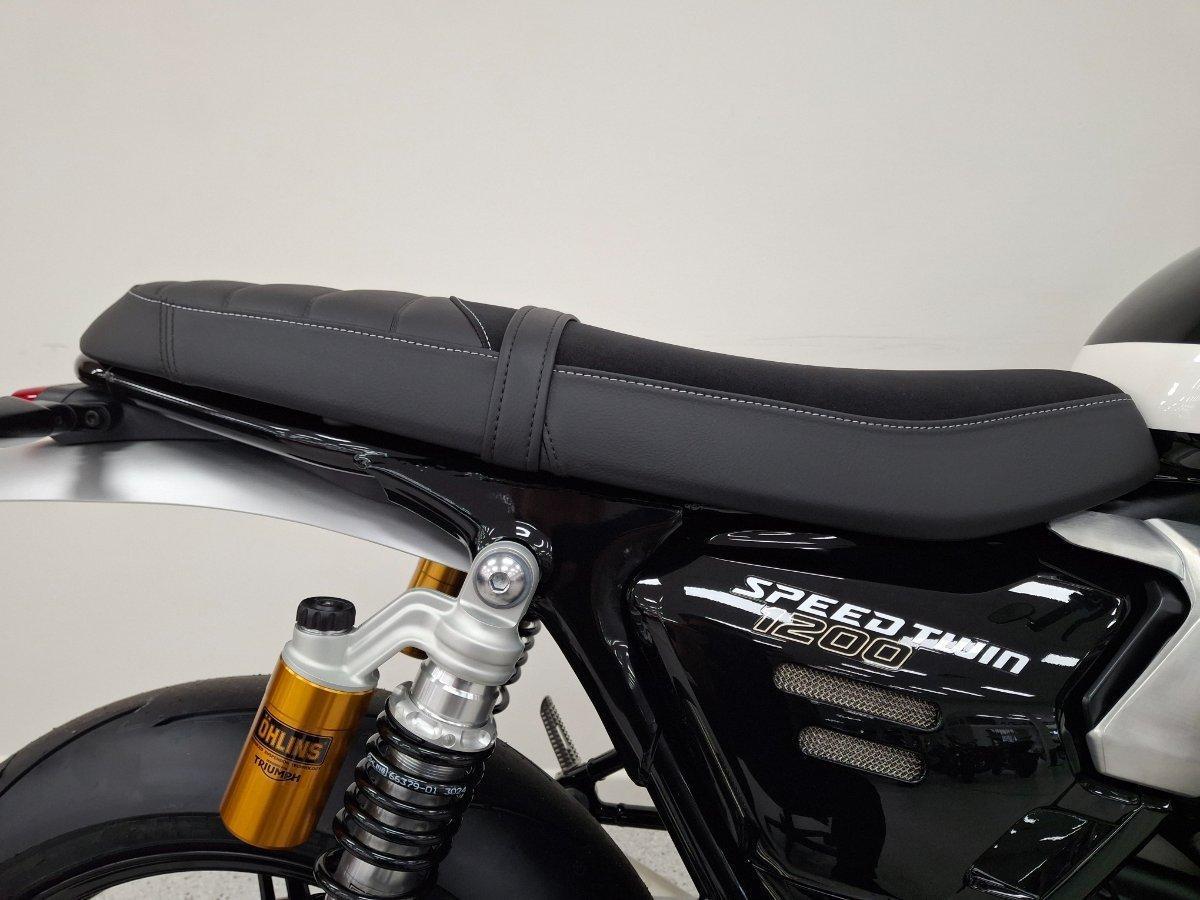 2025 TRIUMPH BONNEVILLE SPEED TWIN 1200 RS ROAD
