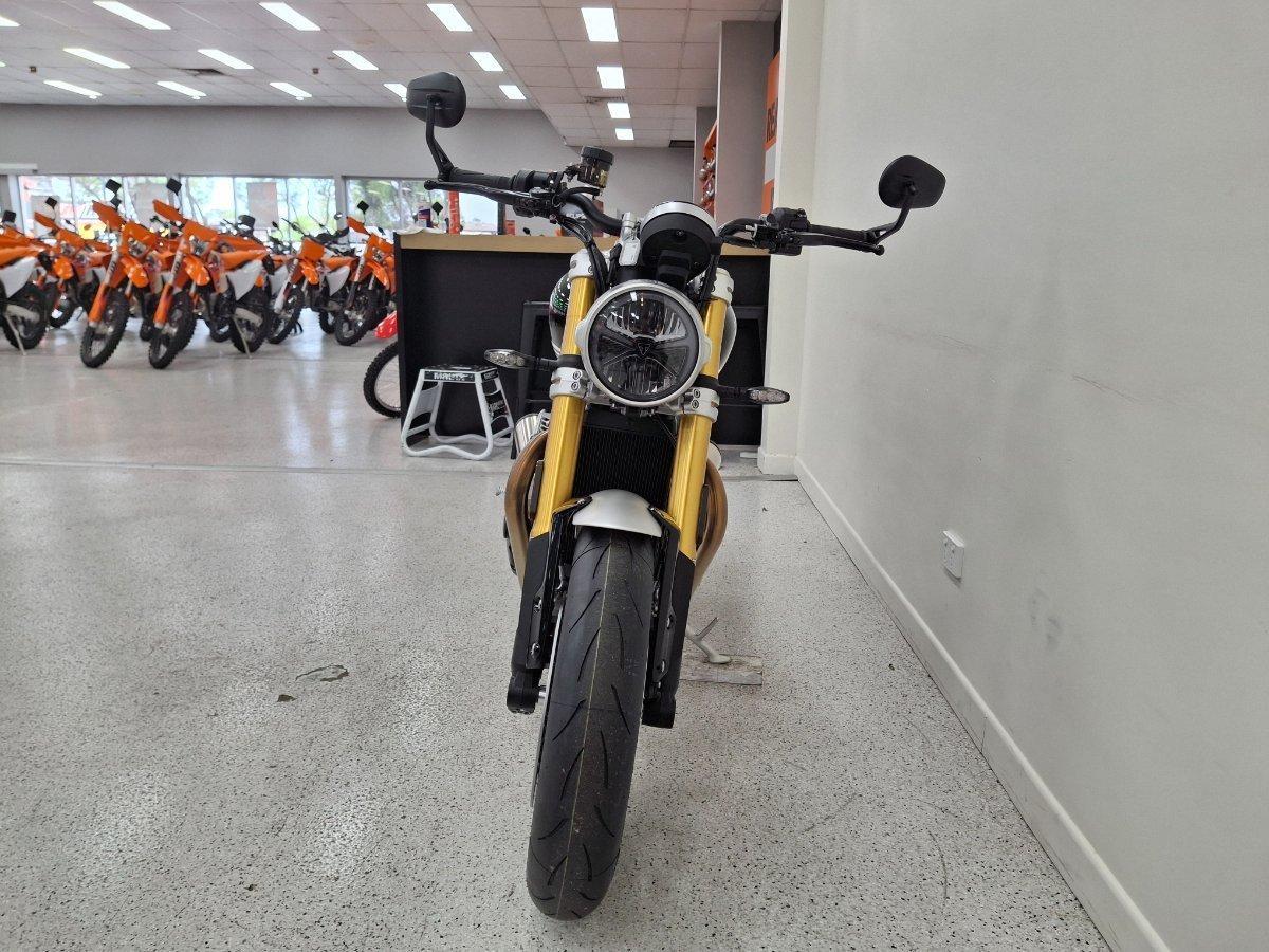 2025 TRIUMPH BONNEVILLE SPEED TWIN 1200 RS ROAD