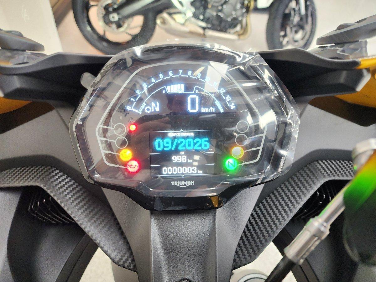 2026 TRIUMPH DAYTONA 660 (LAMS) ROAD