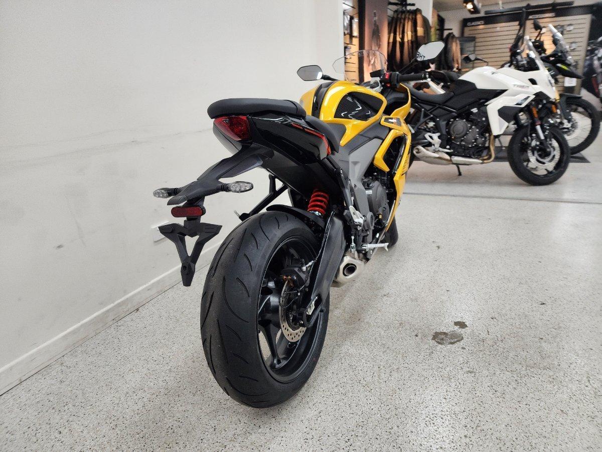 2026 TRIUMPH DAYTONA 660 (LAMS) ROAD