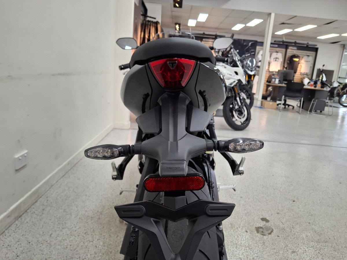 2026 TRIUMPH DAYTONA 660 (LAMS) ROAD