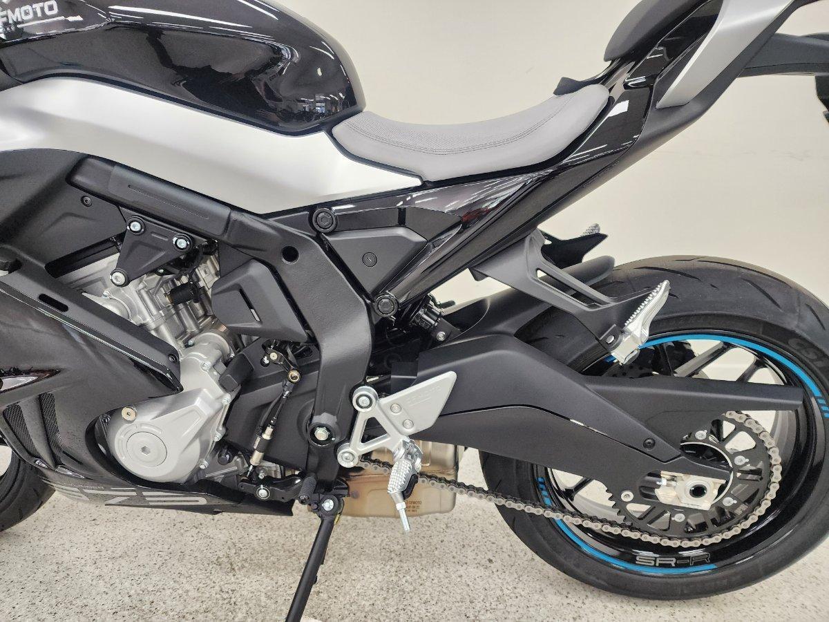 2026 CF MOTO 675 SR-R SPORTS