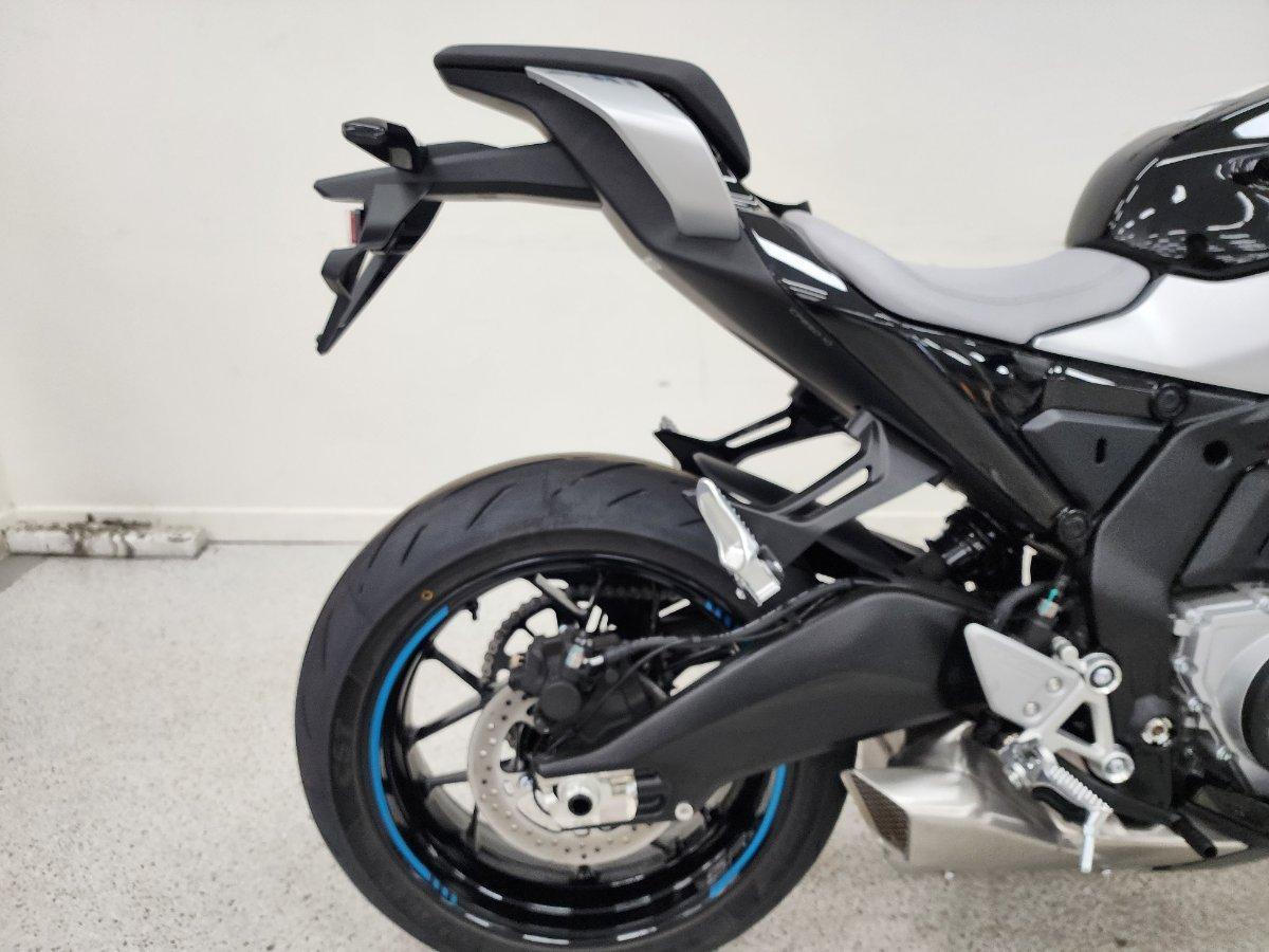2026 CF MOTO 675 SR-R SPORTS