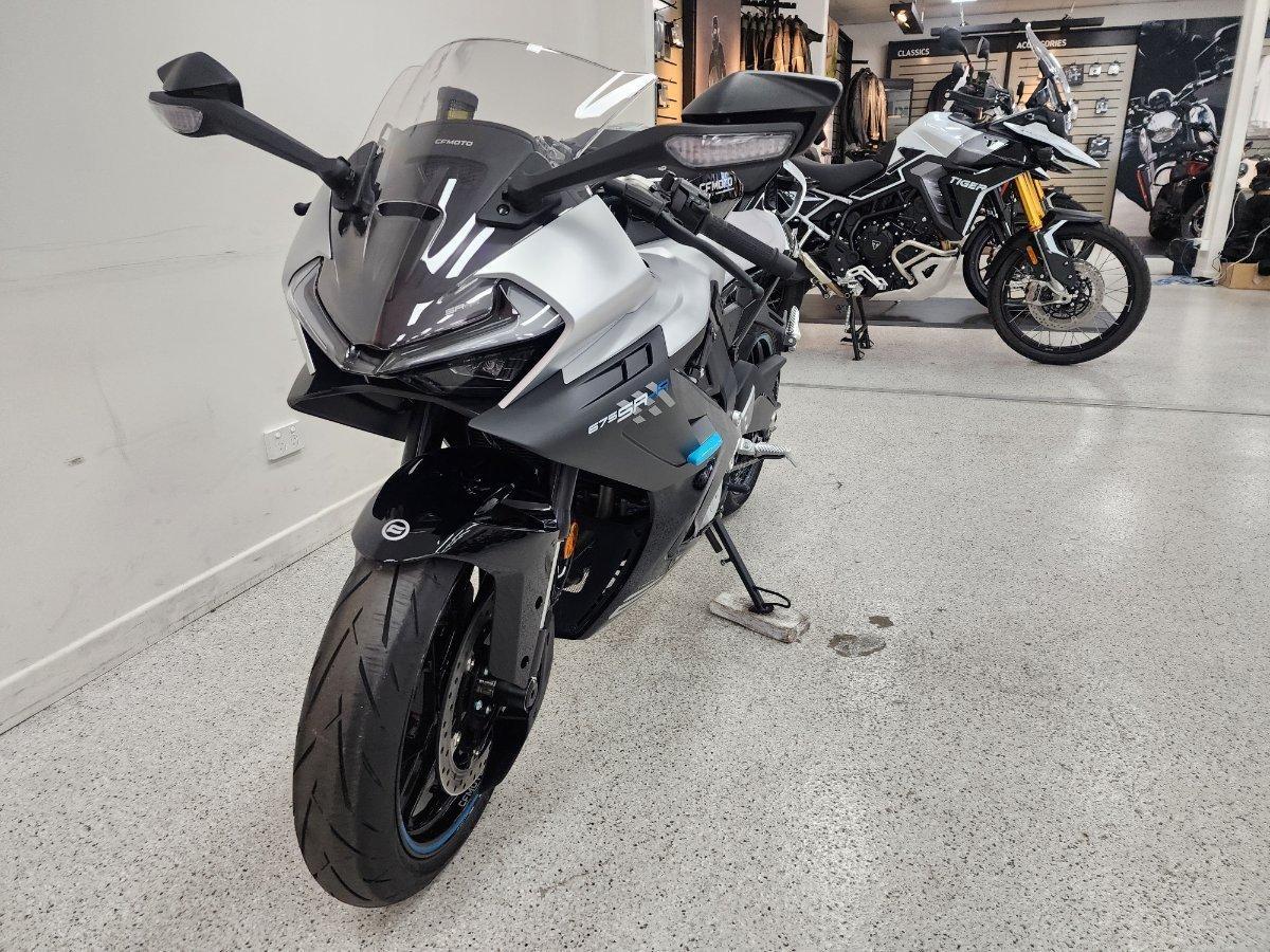 2026 CF MOTO 675 SR-R SPORTS