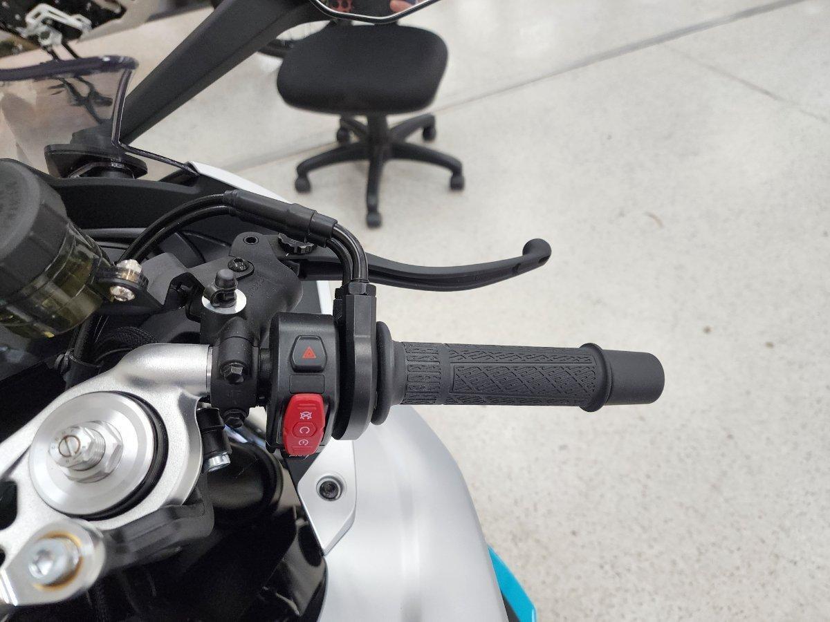 2026 CF MOTO 675 SR-R SPORTS