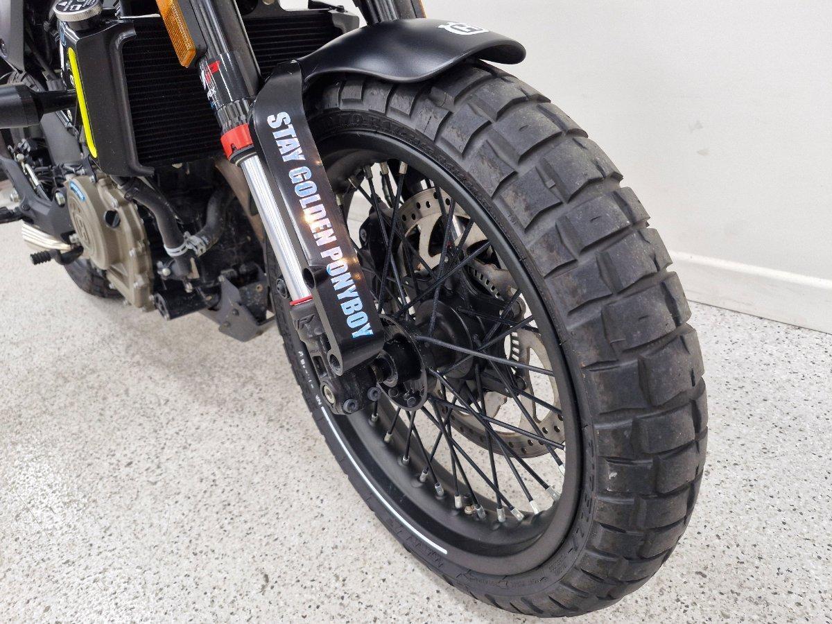 2024 HUSQVARNA SVARTPILEN 401 ROAD