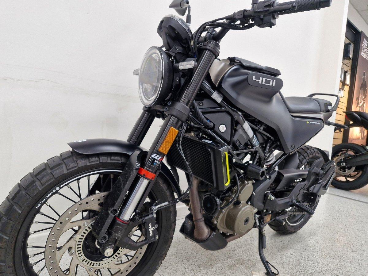 2024 HUSQVARNA SVARTPILEN 401 ROAD