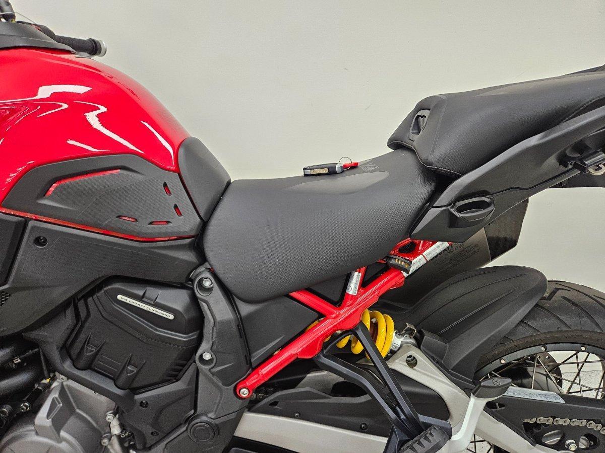 2024 DUCATI MULTISTRADA V4 RALLY DUAL SPORTS