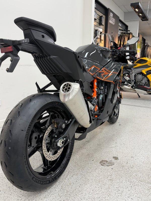 2026 KTM 990 RC R SPORTS