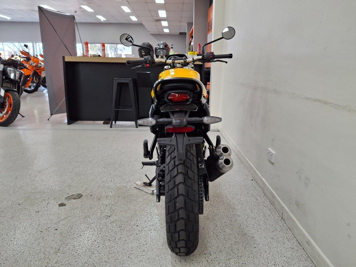 2026 TRIUMPH TRACKER 400 DUAL SPORTS