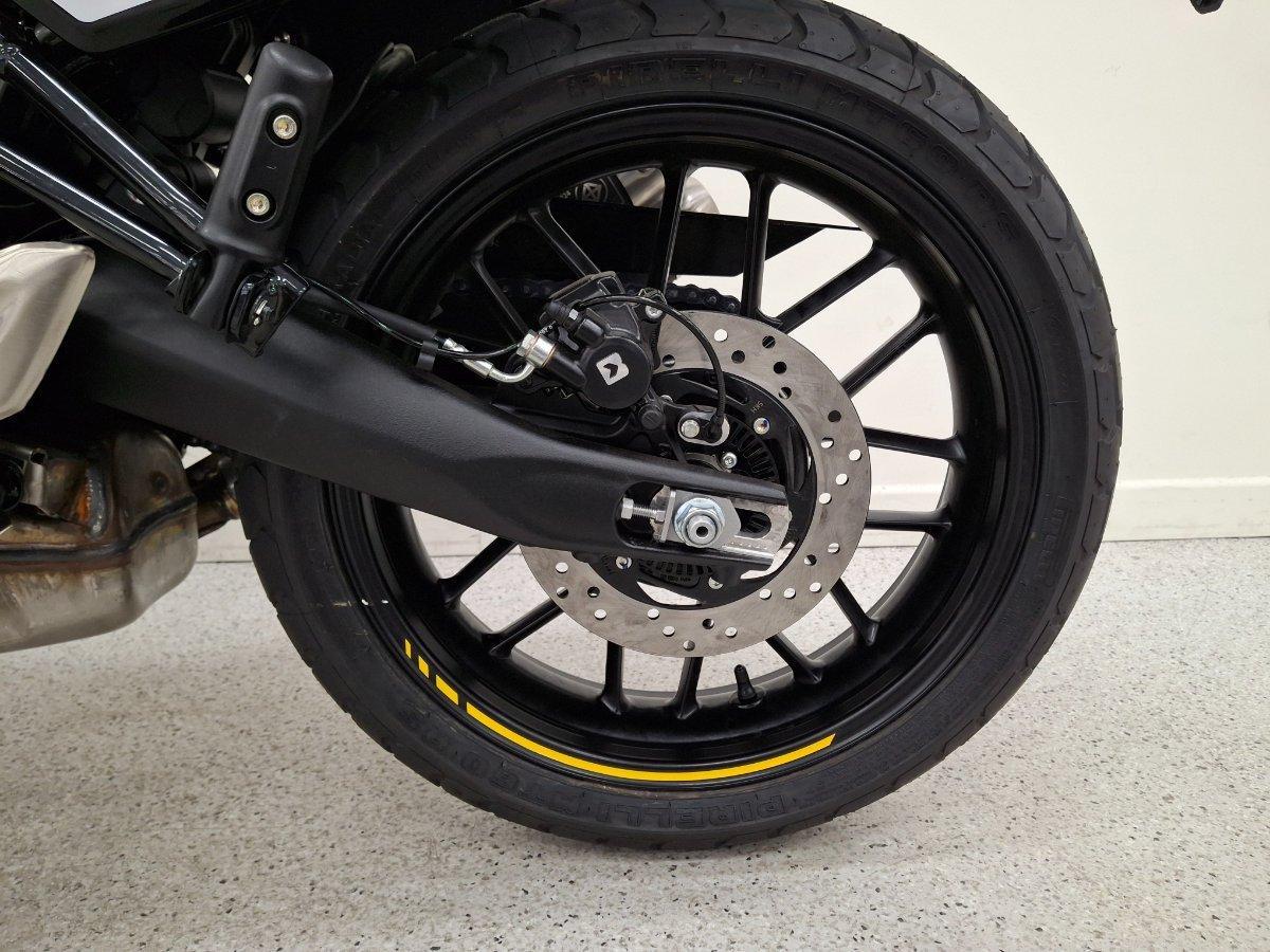 2026 TRIUMPH TRACKER 400 DUAL SPORTS