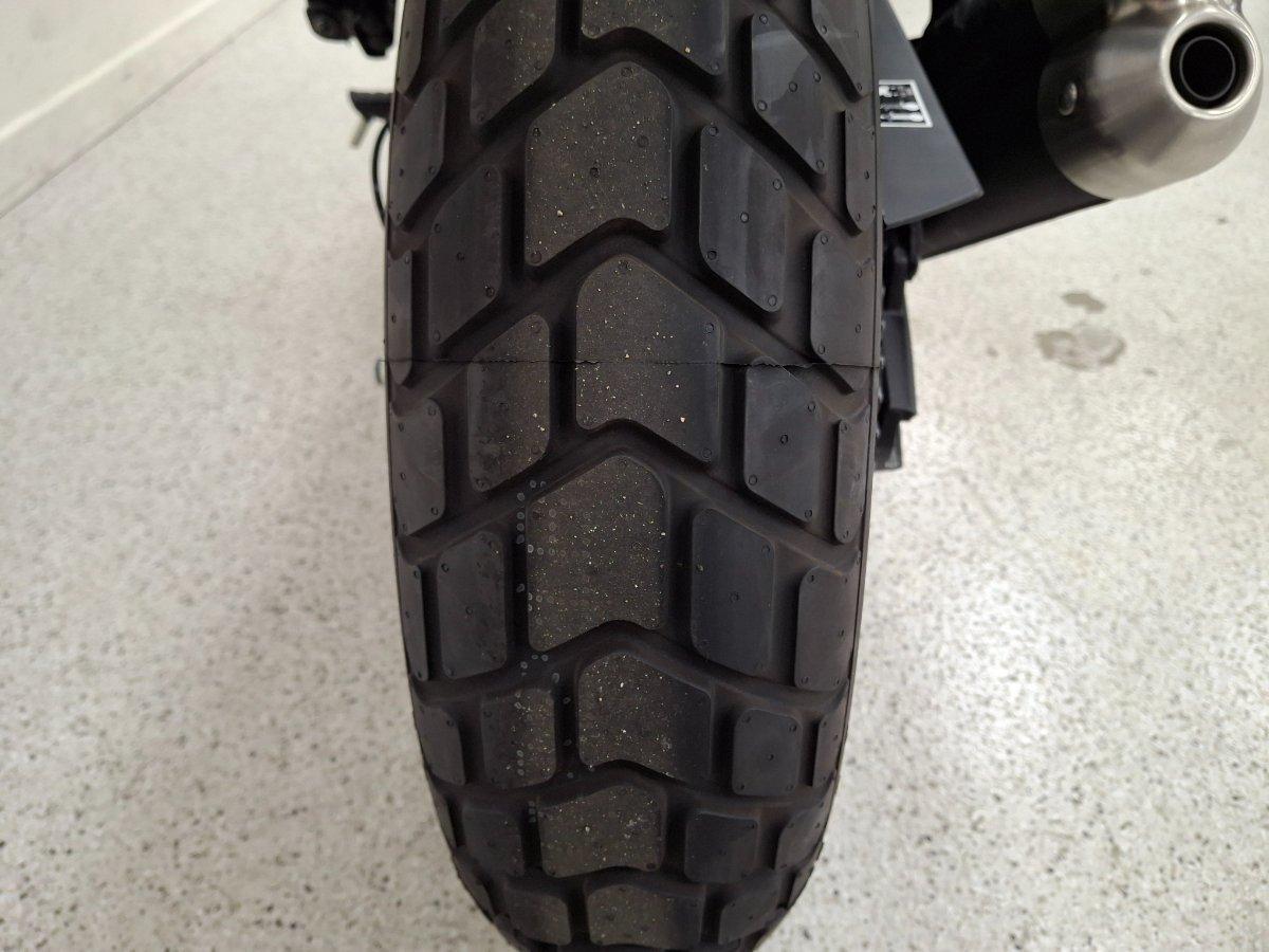 2026 TRIUMPH TRACKER 400 DUAL SPORTS