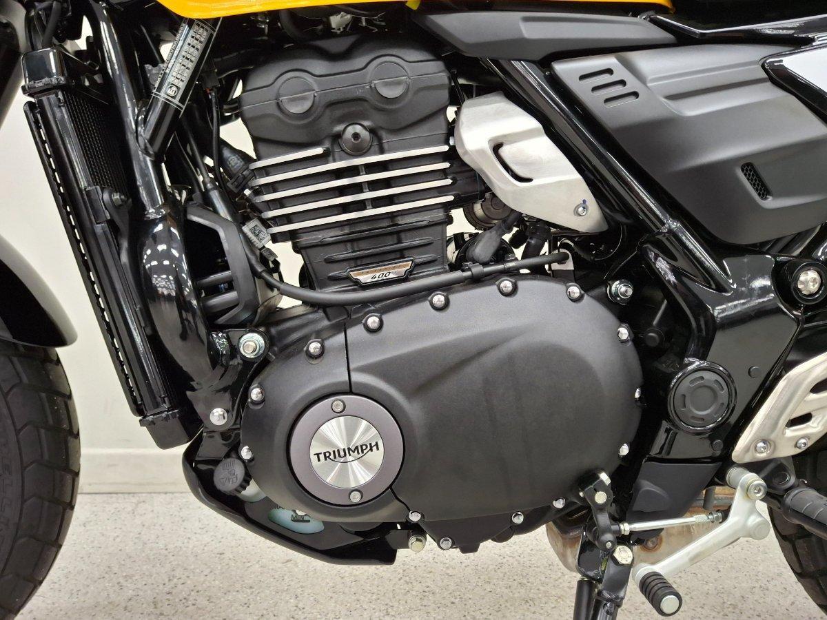 2026 TRIUMPH TRACKER 400 DUAL SPORTS