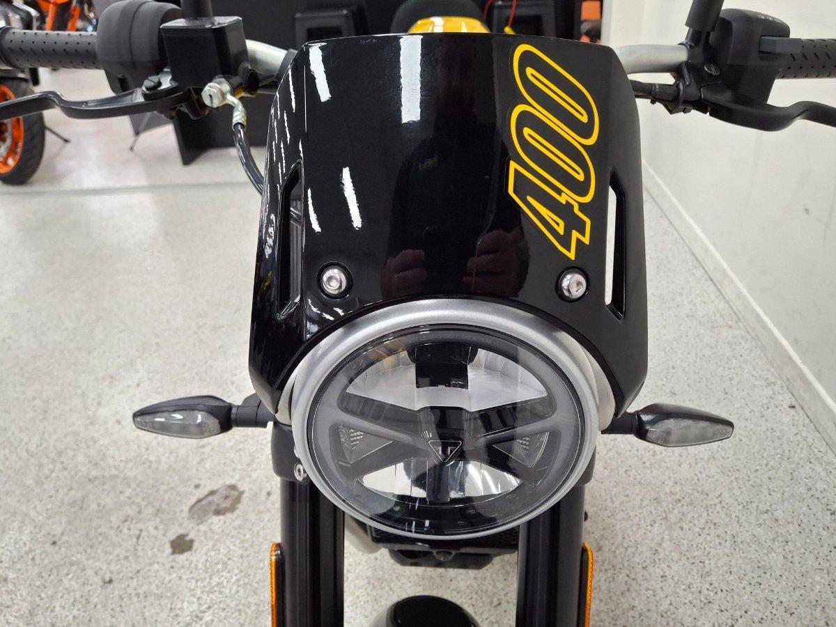 2026 TRIUMPH TRACKER 400 DUAL SPORTS