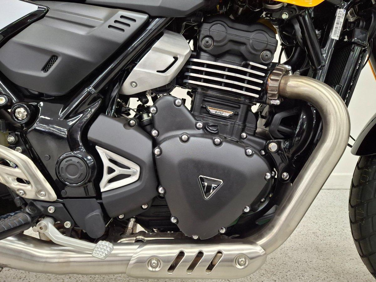 2026 TRIUMPH TRACKER 400 DUAL SPORTS
