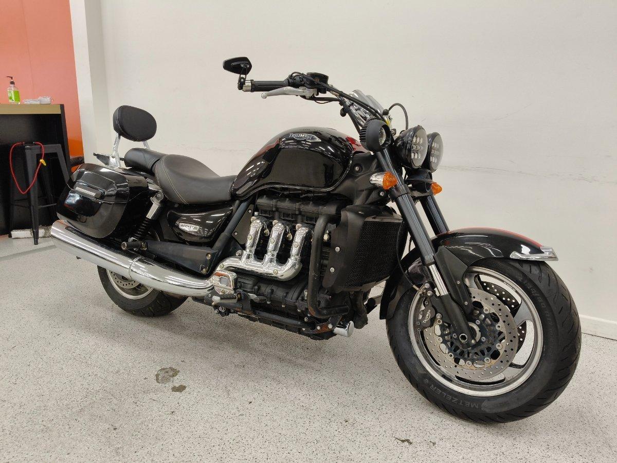 2018 TRIUMPH ROCKET III ROADSTER CRUISER