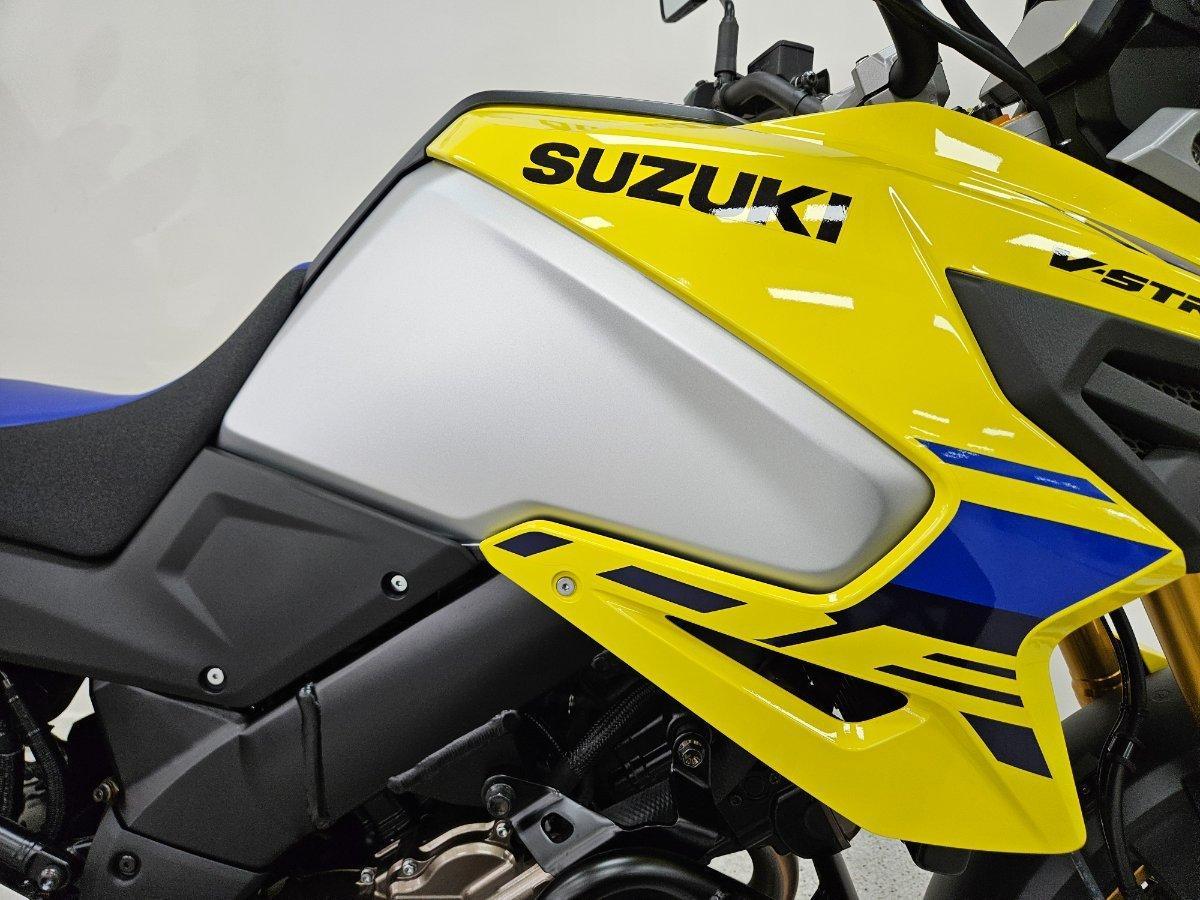 2025 SUZUKI V-STROM 1050DE (DL1050RJ) DUAL SPORTS