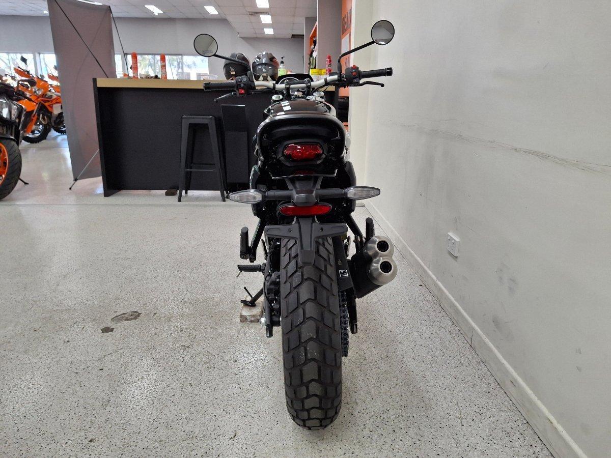 2026 TRIUMPH TRACKER 400 DUAL SPORTS