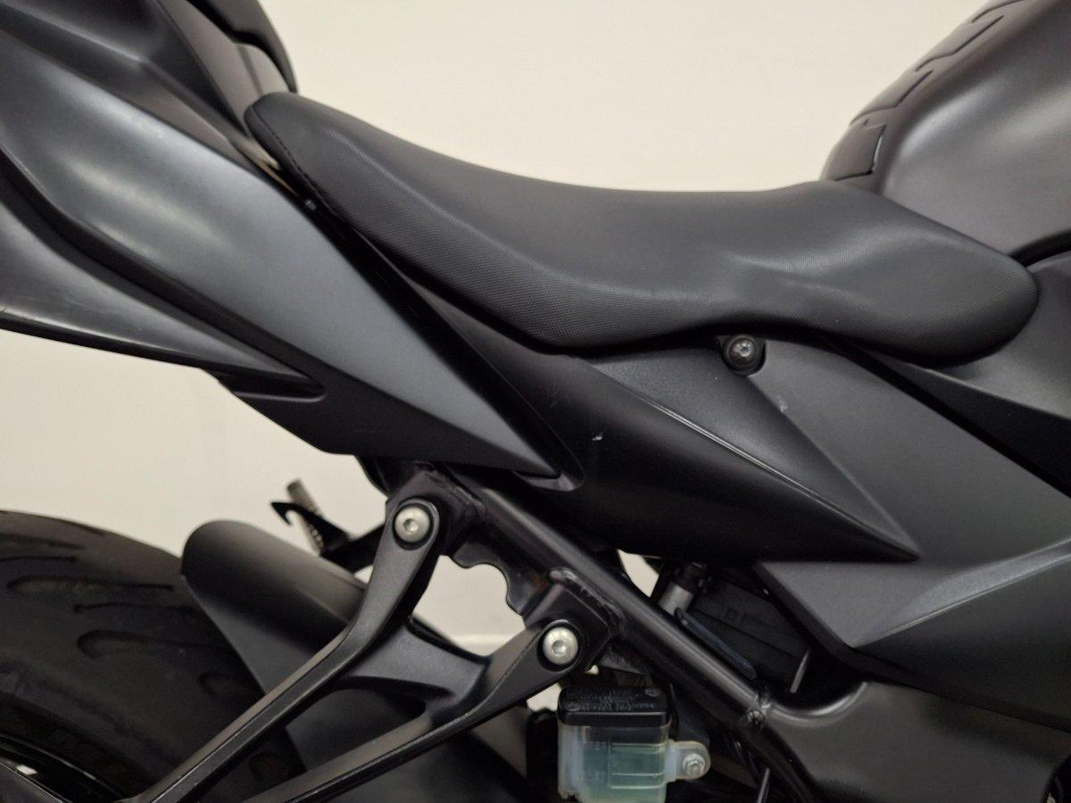 2016 SUZUKI GSR750 ROAD