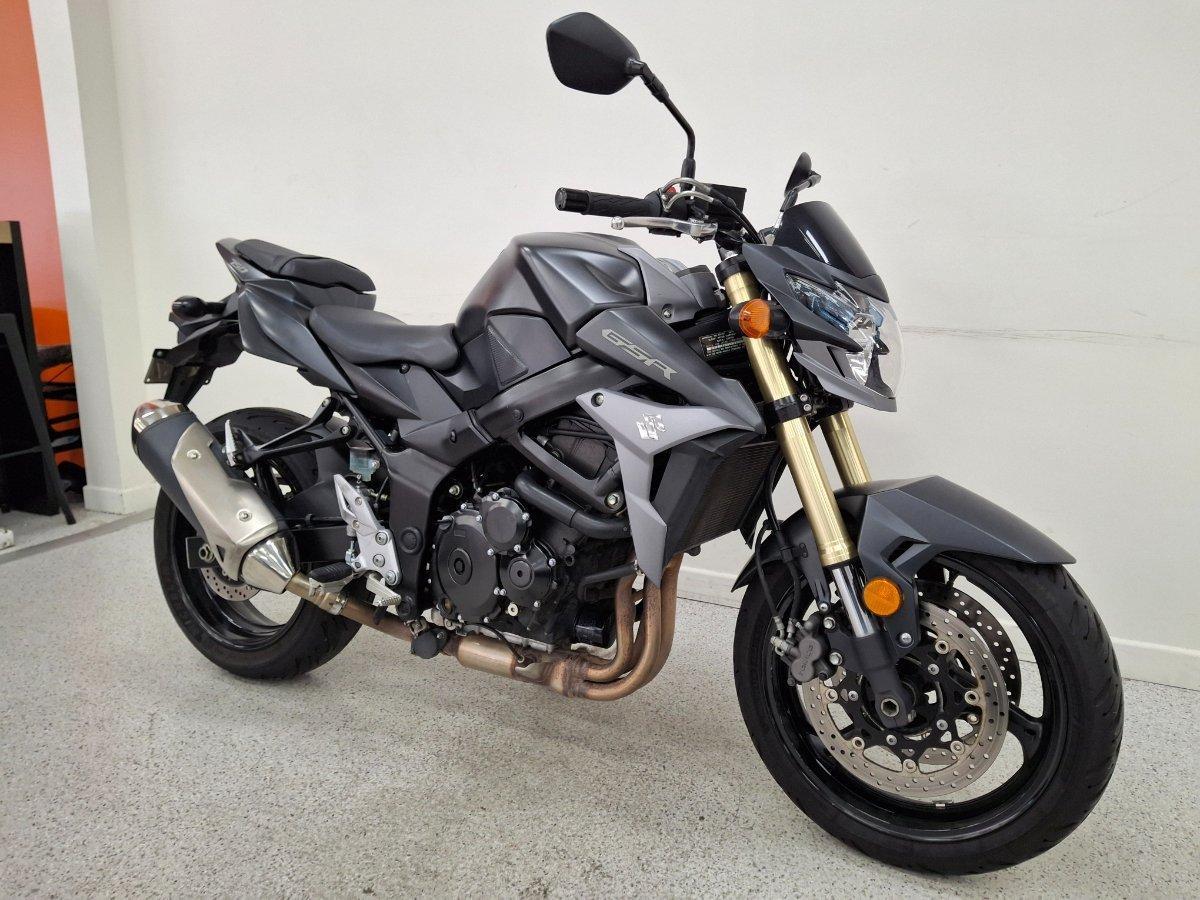 2016 SUZUKI GSR750 ROAD