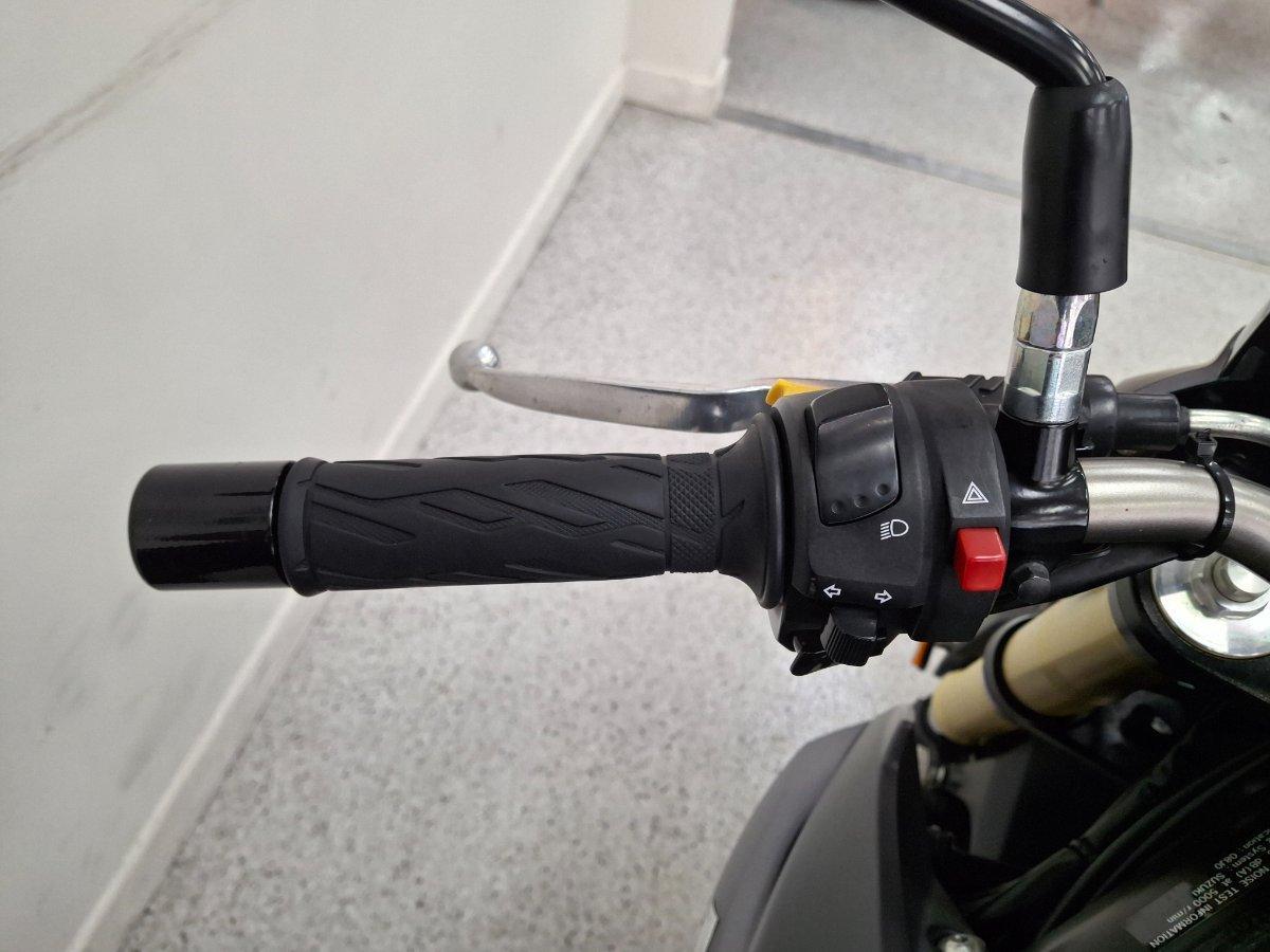 2016 SUZUKI GSR750 ROAD