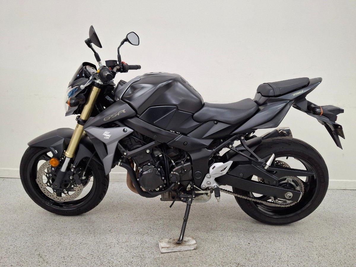 2016 SUZUKI GSR750 ROAD
