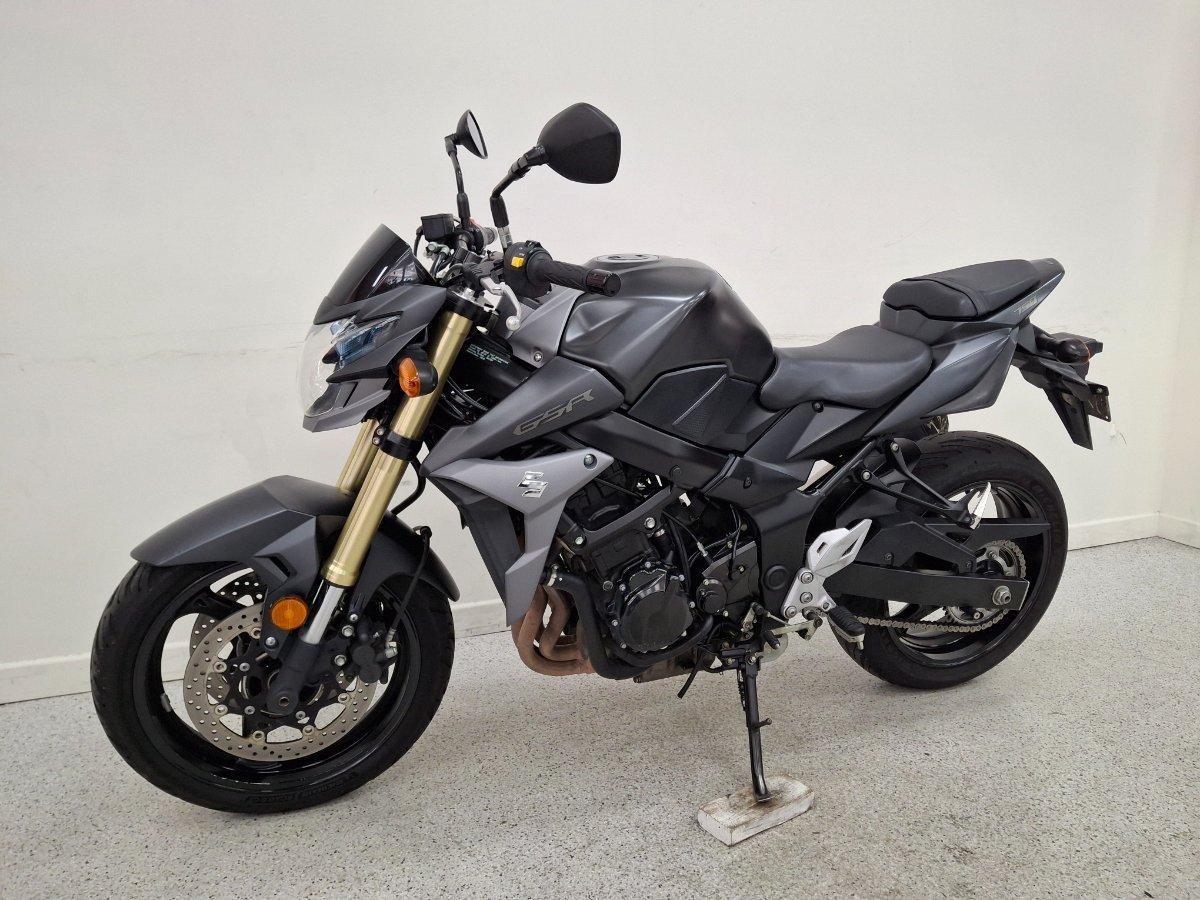 2016 SUZUKI GSR750 ROAD